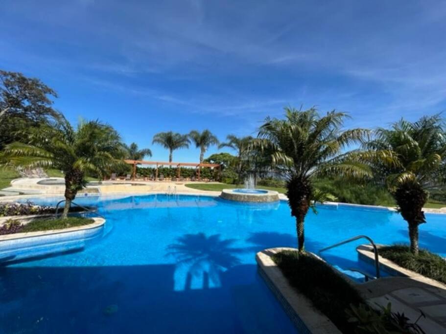 Cr Mariposa Rentals Lakeview Penthouse With Office Space, Pool, Gym, Tennis サンタ・アナ エクステリア 写真
