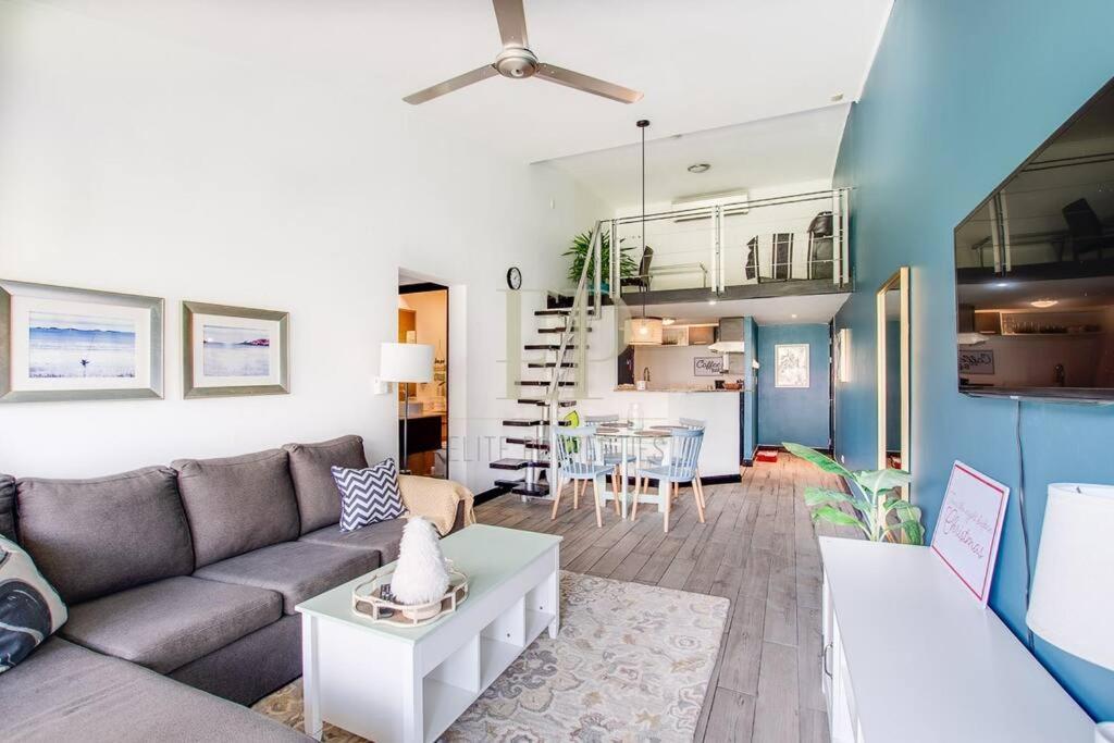Cr Mariposa Rentals Lakeview Penthouse With Office Space, Pool, Gym, Tennis サンタ・アナ エクステリア 写真
